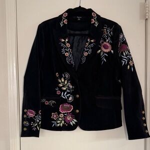 Kaktus Women’s Velvet Floral Embroidered Blazer
